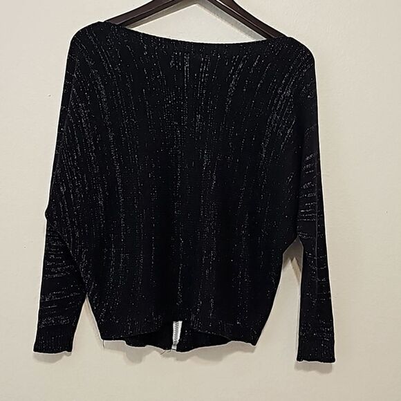 Venti 6 LLC sweater size small. - Picture 1 of 8